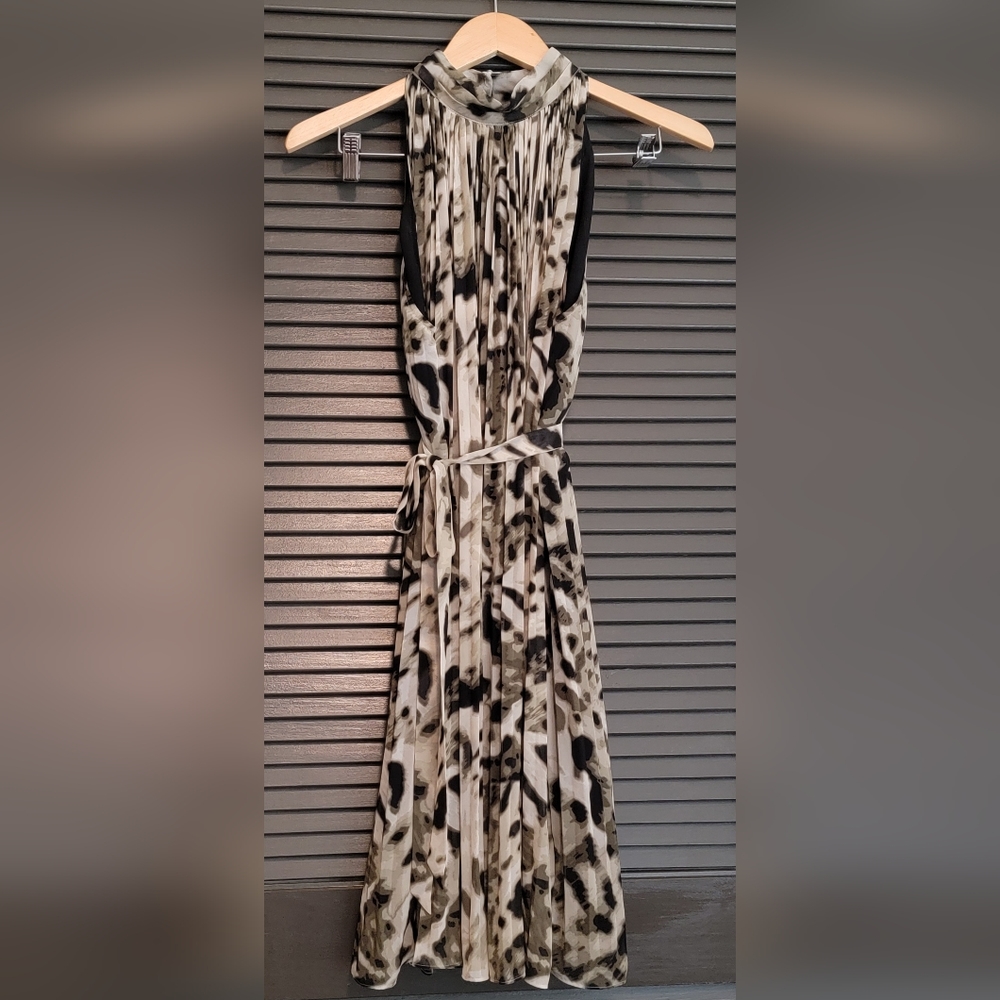 Vince Camuto camo dress, Size M, EUC